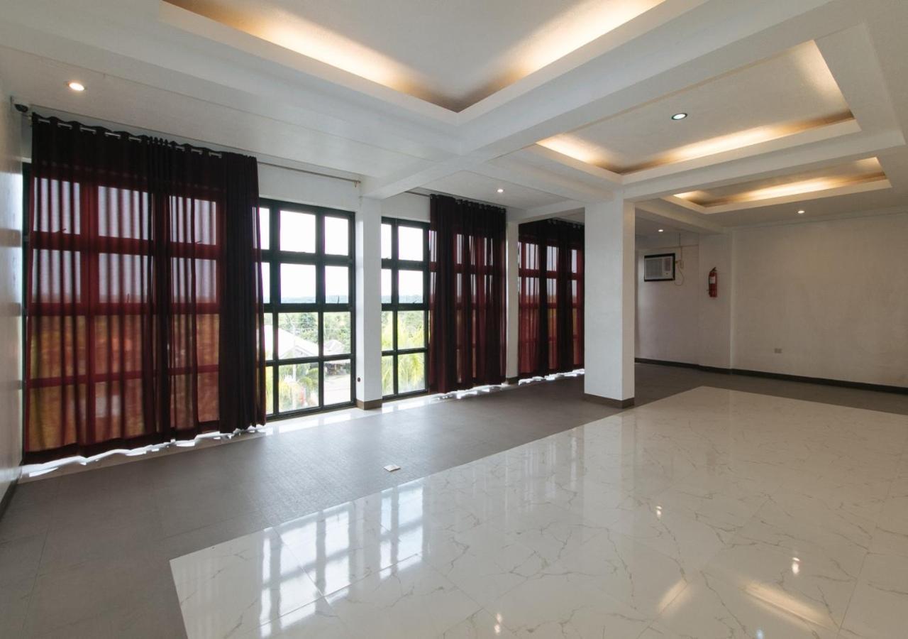 Reddoorz Near Iloilo International Airport Hotell Cabatuan Exteriör bild