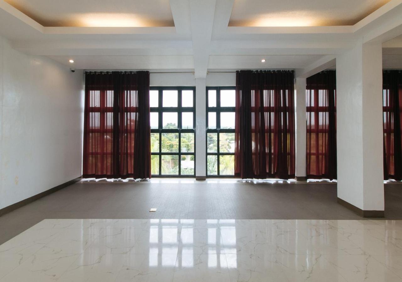 Reddoorz Near Iloilo International Airport Hotell Cabatuan Exteriör bild